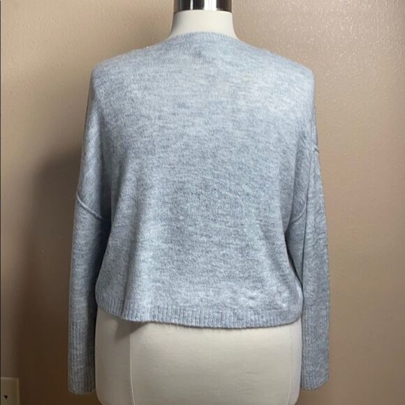 Crop Sweater by Hooked Up by IOT. Juniors XL. New! - Picture 7 of 10